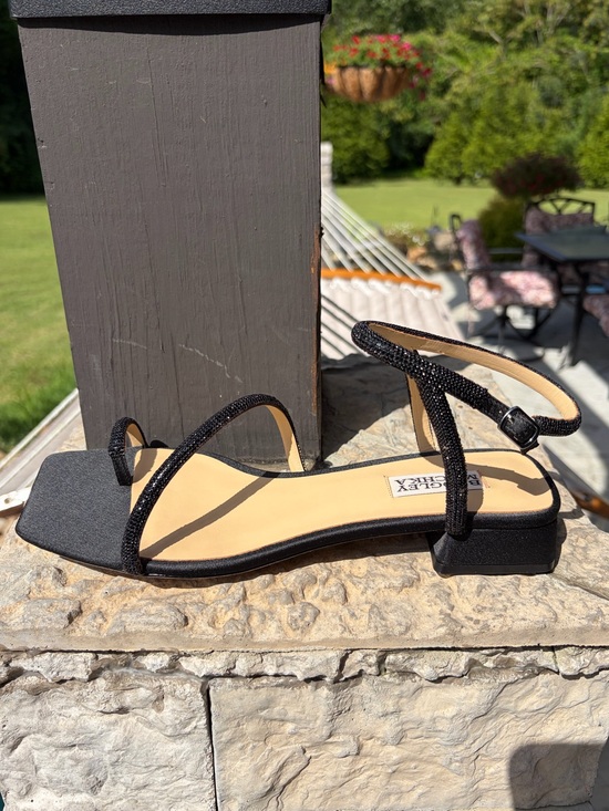 Badgley Mischka Shoes - Badgley Mischka Dakota Black Rhinestone Strappy Low Block Heel Sandals Size 9.5